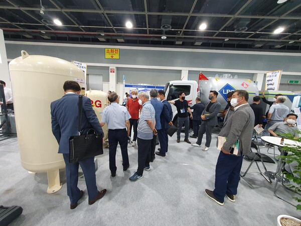 한국아이티오는 첨단 LPG공급시스템을 선보여 관람객의 눈길을 끌었다.