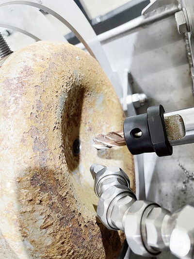 비정상용기 천공작업